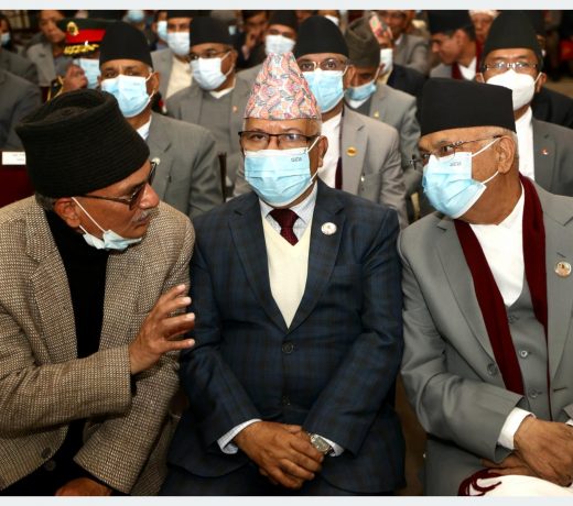 लामो समयपछि एकसाथ देखिए पूर्वप्रधानमन्त्री ओली–नेपाल