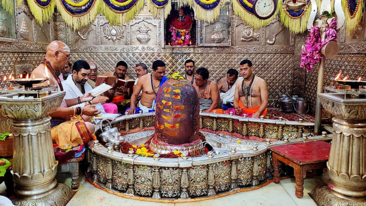 Prime Minister pooja at the Mahakaleshwar temple in India today