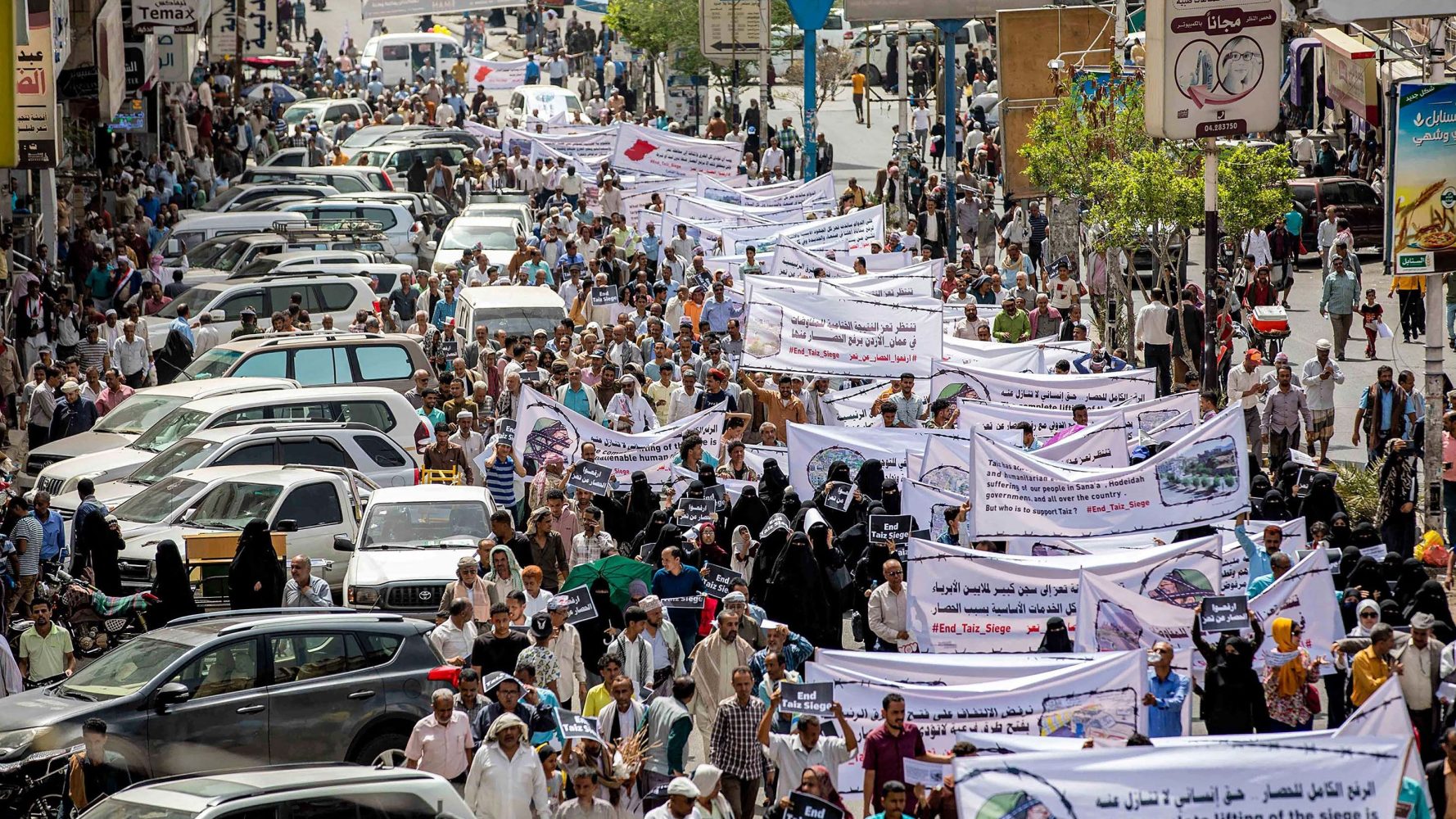 Yemen's Houthi rebels threaten renewed war against Saudi-backed gov't