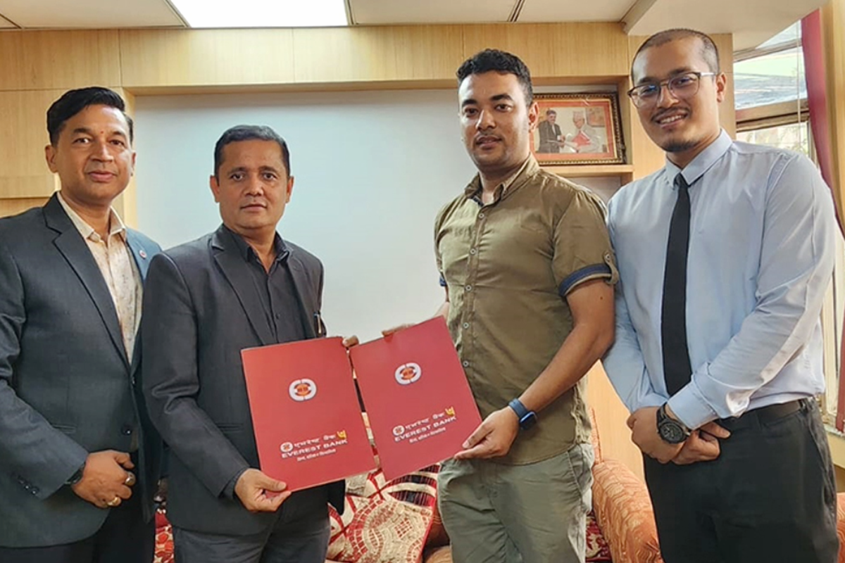 Agreement between Everest Bank and Nirvana Physiotherapy Center regarding grant of discount