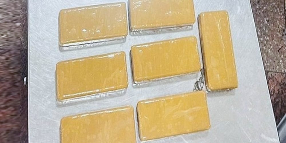 Sri Lankan citizen arrested at airport with gold of great consequence again