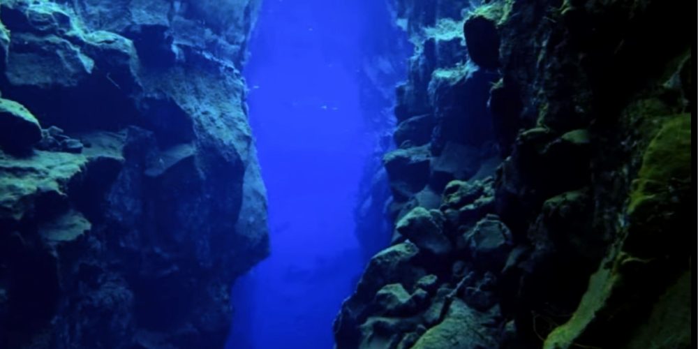 The largest ocean was found 700 km below the surface of the earth