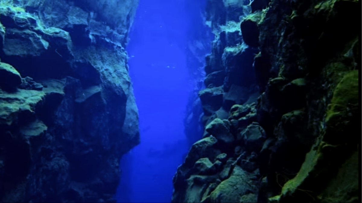 The largest ocean was found 700 km below the surface of the earth