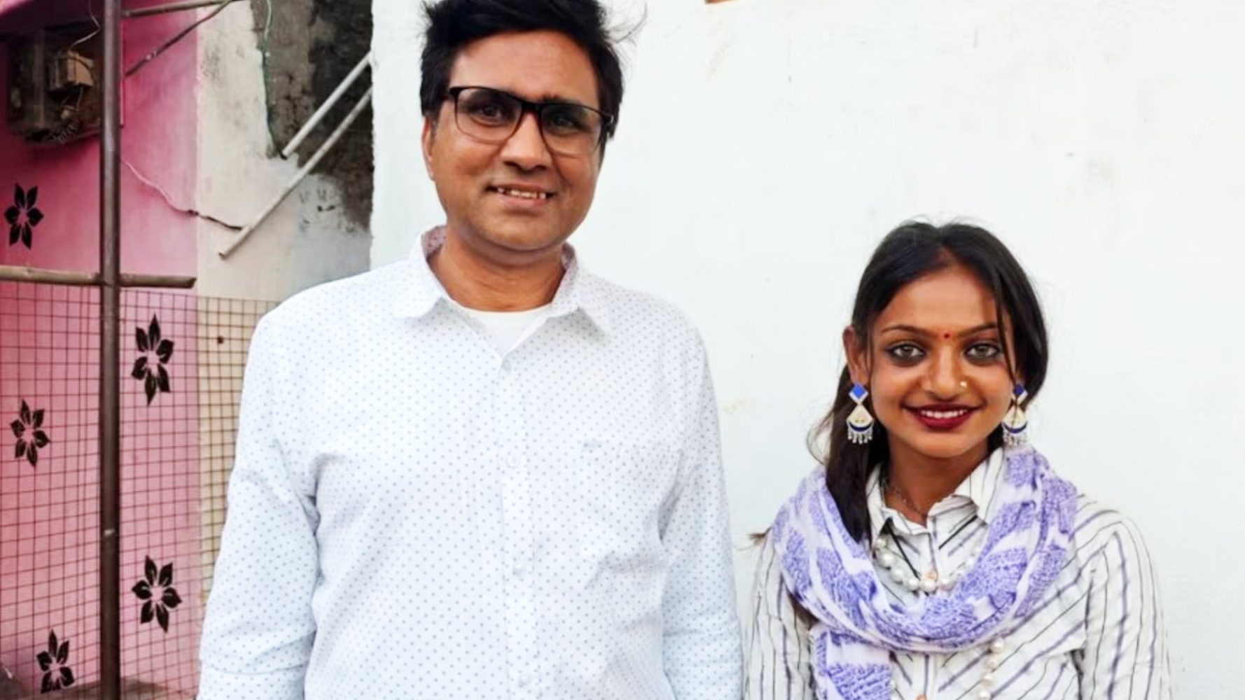 Monalisa, the 'Viral Girl' of Maha Kumbh, Gets a Bollywood Film Role