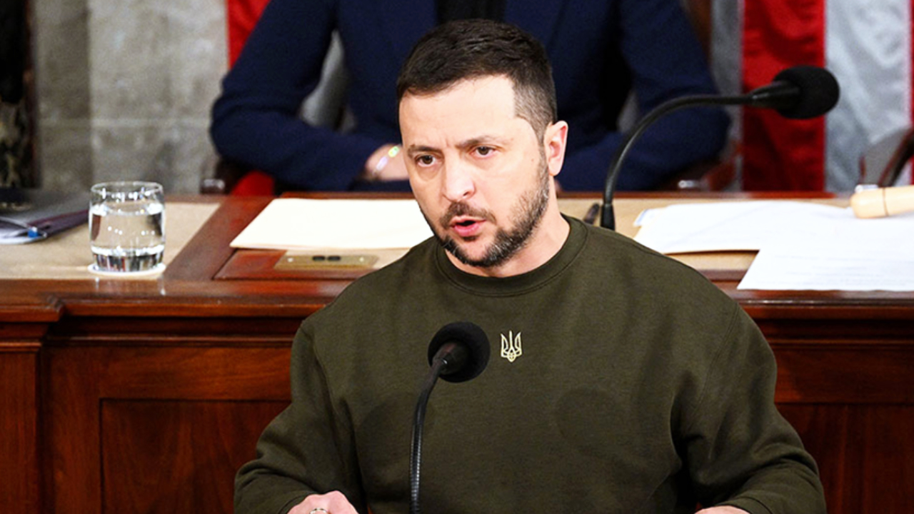 Zelensky Visits UK After Dispute with Trump, Signs £2.26 Billion Military Aid Deal